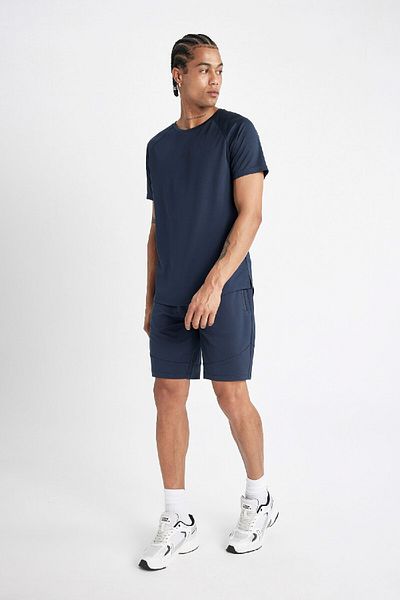 DeFacto Slim-Fit-Sportshorts mit schmaler Passform – kurzes Bein B4737ax24au
