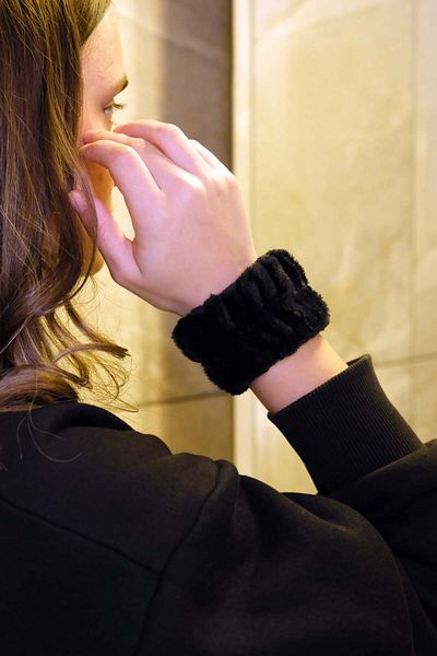 Jack Ferrero Plush Makeup Spa Wristband with Sleeves