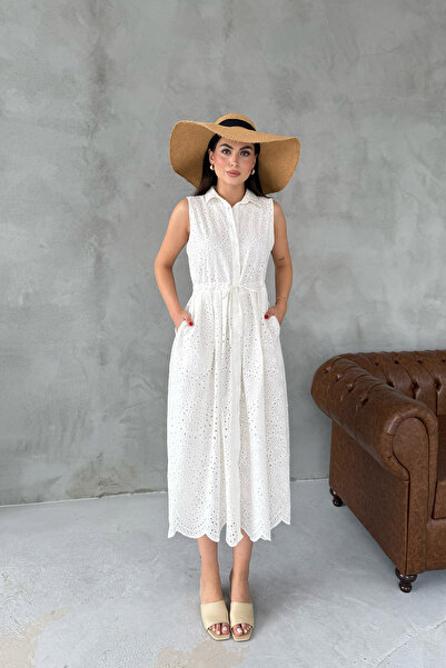 Seda Yalçın Atelier Rochie albă cu mâneci zero, cu talie, brodată