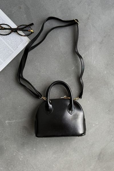 LEONAS Geantă de mână și de umăr pentru femei Mini Cross Strap - Darla Plain Black