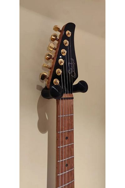 Cypnova Modern Guitar Wall Hanger - Compact and Durable Design
