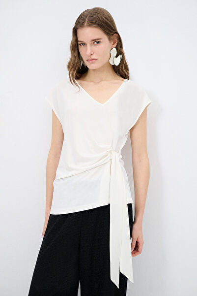 Love My Body Bağlama Detaylı Bluz