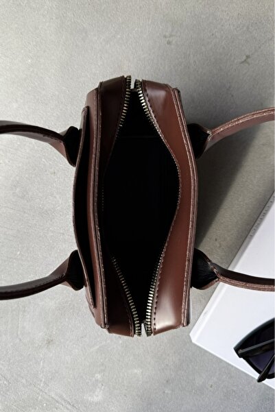 LEONAS Small Size Feminist Hand and Shoulder Bag Faye Bitter Brown