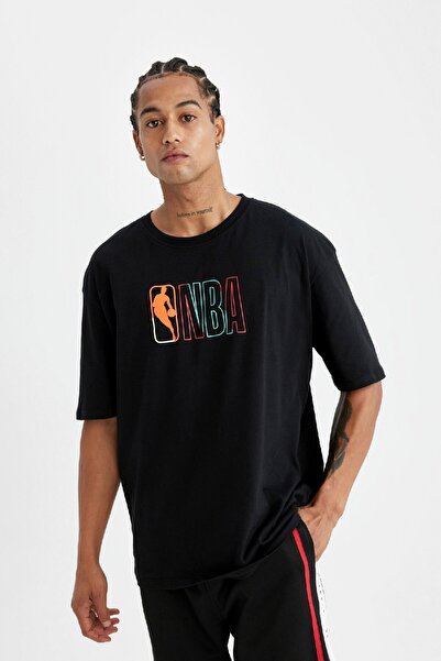 DeFacto Nba Wordmark Oversize Crew Neck Bavlna Potisk na zádech Tričko s krátkým rukávem