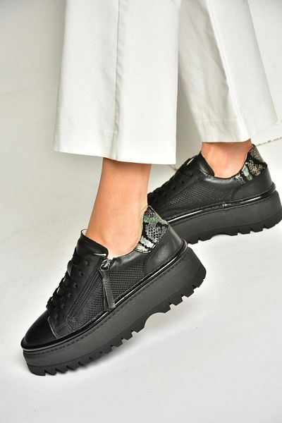 Fox Shoes U 555310203   Black Genuine Leather Thick Soled Sports Shoes Sneakers