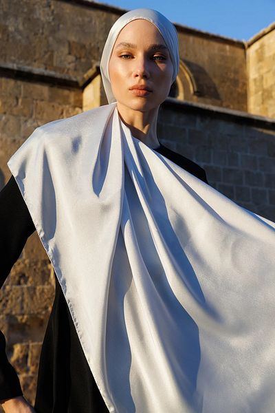 Mooncorn Silver Diamond Aura Shawl