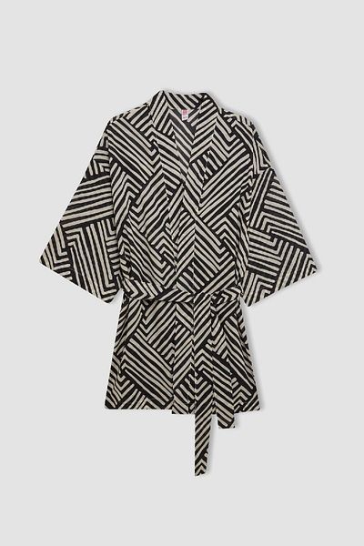 DeFacto Gemusterter Baumwoll-Kimono-Fall In Love D0453ax24sm