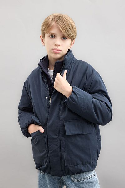 DeFacto Wasserabweisender Mantel für Jungen mit Stehkragen, Reißverschluss und Druckknopfverschluss, Taschen C7093a824wn