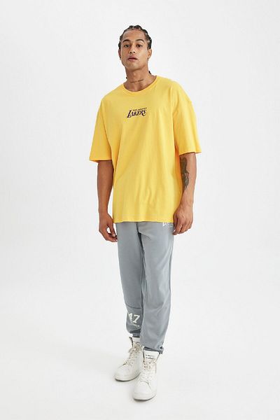 DeFacto Los Angeles Lakers NBA Oversize Crew Neck Short Sleeve T-Shirt C4465ax24hs