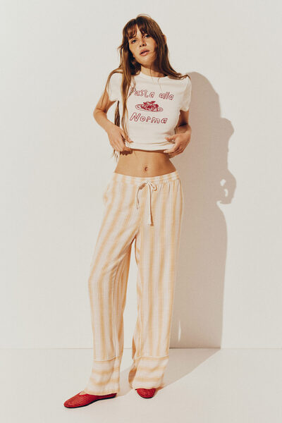 H&M Düz Paçalı ve Büzgü Bağlı Pantolon