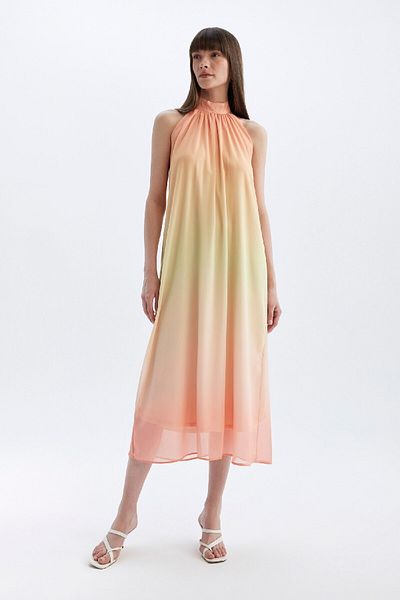 DeFacto Neckholder-Maxikleid aus Chiffon mit Farbverlauf - Ärmellos, A-Linie - D0003AX24HS