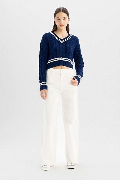 DeFacto V-Neck Braided Striped Knitwear Sweater - Regular Fit C7321Ax24Wn