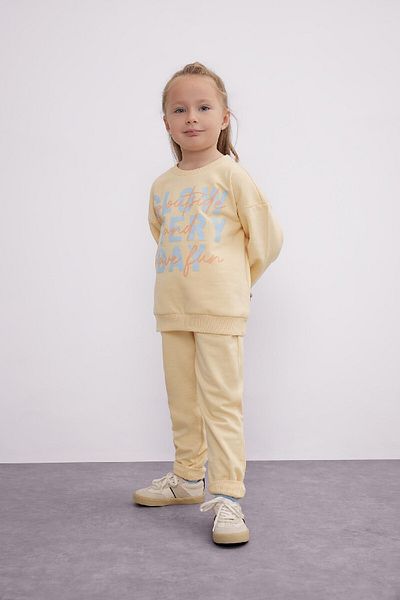 DeFacto Baby Girl Set of 2 Printed Crew Neck Sweatshirt Elastic Waist Sweatpants D0818A524Au