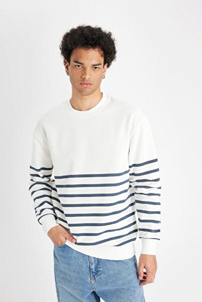 DeFacto Comfort Regular Fit Rahat Kalıp Bisiklet Yaka Çizgili Kalın Sweatshirt D2397ax24au