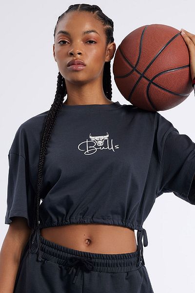 DeFacto NBA Chicago Bulls Short Sleeve Crew Neck T-Shirt C6311ax24hs
