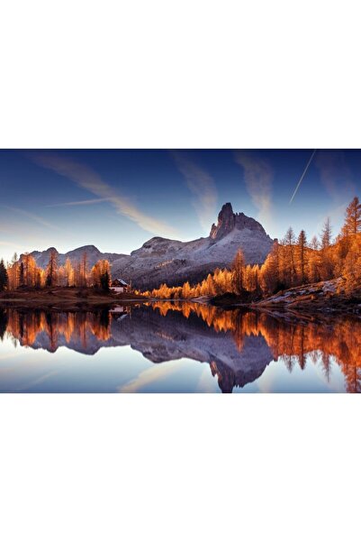 Zumzeria Tablou Canvas Iconic Illustration Of Fiery Mountains, 80x50cm, tabloucanvas370, Zumzeria ®