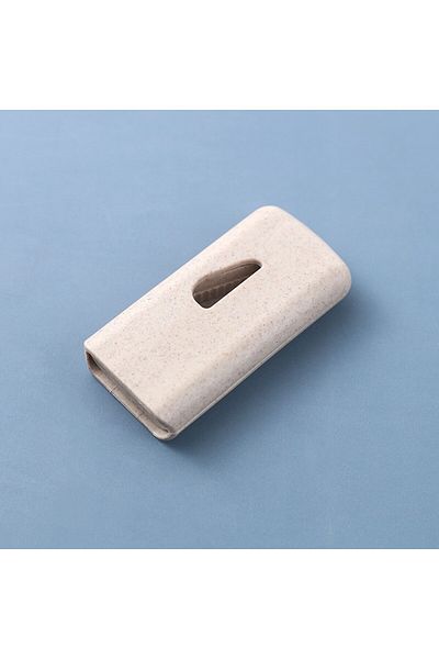 Flippy Medicine cutting and storage device, Flippy, Beige, Plastic, 8 x 4 x 1.8 cm