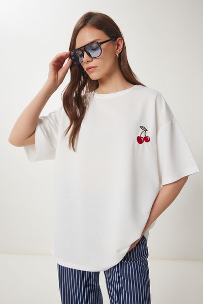 Happiness İstanbul Ecru Oversize-T-Shirt mit Stickerei für Damen ZV00276