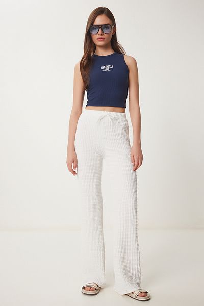 Happiness İstanbul Weiße strukturierte Sommer-Strickhose mit weitem Bein für Damen ZV00272