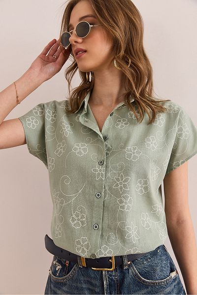 Olalook Women's Ivy Green Patterned Linen Bat Shirt Gml- 19001129