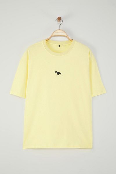 Trendyol Collection Gelbes Oversize-T-Shirt mit Dinosaurier-Stickerei, 100 % Tok-Stoff