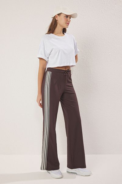 Trendyol Collection Braune Sport-Strick-Jogginghose aus Taucher-/Tauchstoff THMSS25EA00006