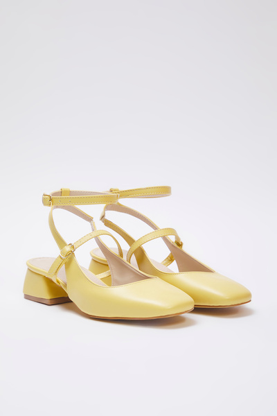 TRENDYOL SHOES Sárga Mary Jane bokapántos négyszögletes orrú női magassarkú cipő TAKSS24TO00009