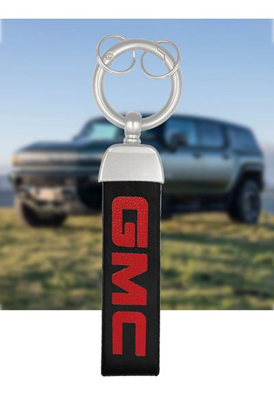 Gmc Logo Leather Keychain with Electroplated Alloy Buckle and Carbon Fiber Pattern