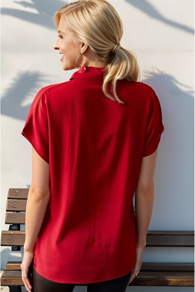 Cassime Vínová viskózová dámská košile s krátkým rukávem – netopýří rukáv a detail knoflíku