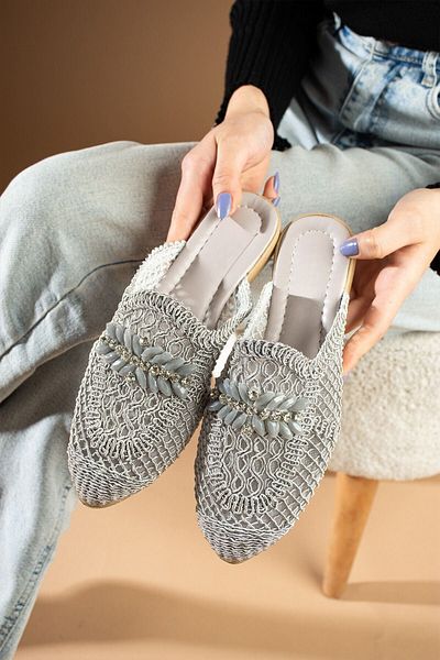 FUGA MODA Karzev Gray Colored Leaf Stone Straw Embroidered Slippers