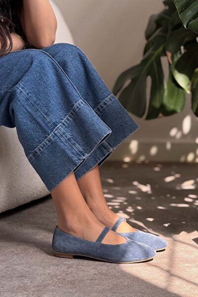 NİŞANTAŞI SHOES Dámské baleríny Arjun Blue z pravého semišu s jednoduchým detailem na pásce a plochou podrážkou