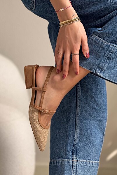 NİŞANTAŞI SHOES X-Harmony Дамски балерини със сламенокафяв колан с детайли и остри пръсти с къс ток