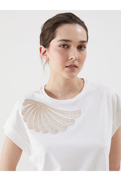 LC Waikiki Lcwaikiki Classic Crew Neck Embroidered Women's T-Shirt