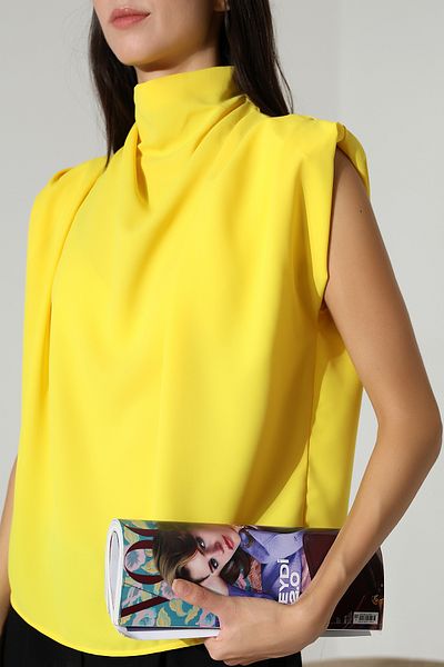 Butik Beyza Women's Flounce Collar Padded Shoulders Back Zipper Blouse