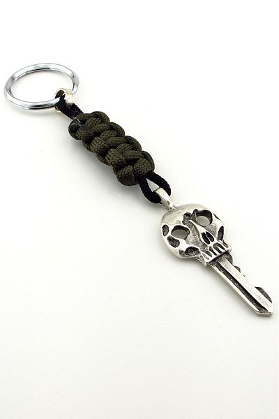Solfera Gothic Adventurous Metal Keychain - Macrame Knit Style Kc322