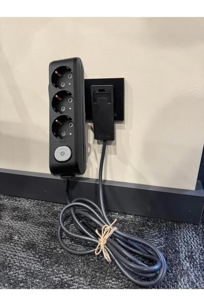 VİKO Viko Ultra İnce Fişli Uzatma Kablosu Siyah 3’lü Anahtarlı (1.5m) – Dar A...
