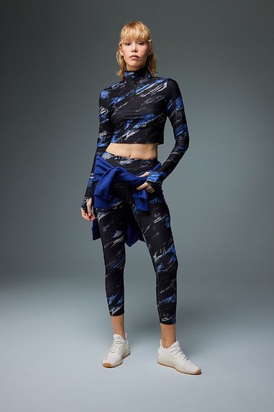 DeFacto Long Sleeve Fit Crop Patterned T-Shirt - Digital Print, A5623ax23au