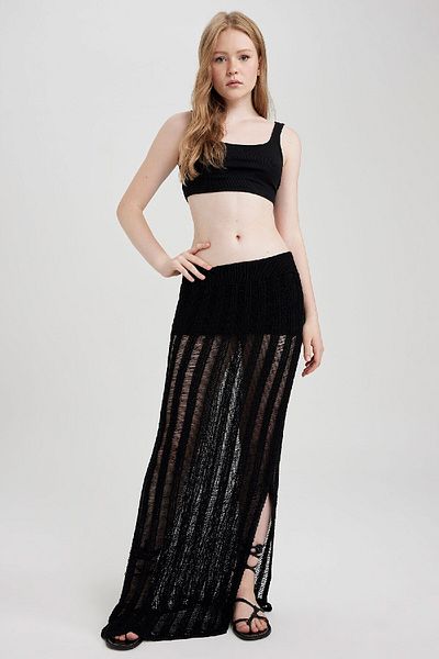 DeFacto Black Slim Fit Maxi Skirt - Crochet Slit, A9259ax23sm