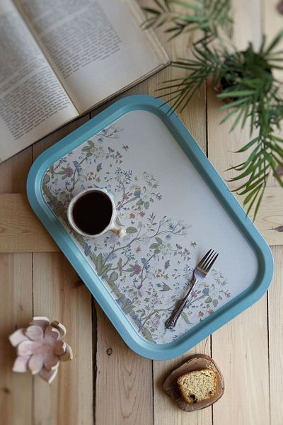 Hesaplı Kasa Large Metal Tray with Flora Pattern, 28.5 X 40 cm
