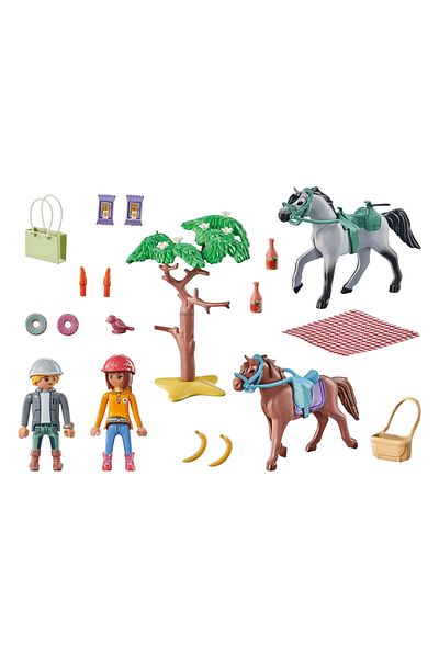 Playmobil -DRUMETIE LA PLAJA CU CAII AMELIA SI BEN