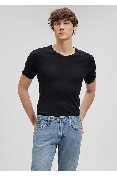 Mavi Rib Detailed V-Neck Black T-Shirt Fitted / Fitted Cut 061313 -902