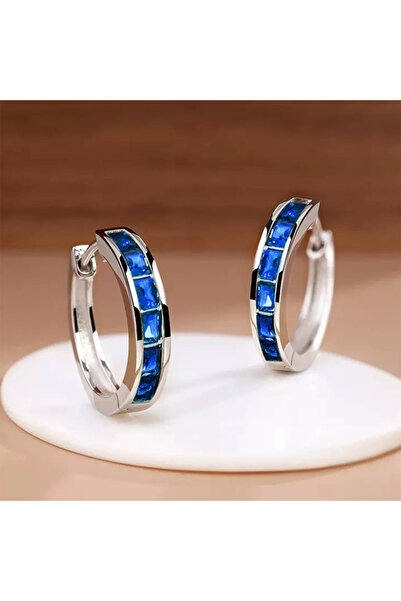 Choice أقراط دائرية نسائية بتصميم كلاسيكي من Huitan E3922 مرصعة بأحجار الزركو...