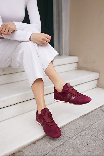 ANGELİNA JONES Anna Women's Burgundy Suede Lace-Up Sneaker