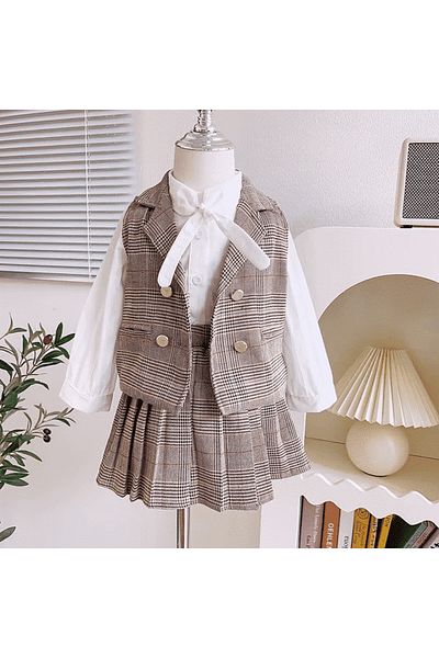 nannie Noelia Girls' Gray Checkered Outfit - 6-7 Years