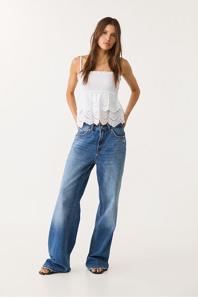 Stradivarius Embroidered ruffled top
