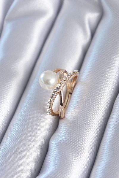 Clariss Gold Color Pearl and Zircon Stone Women's Ring