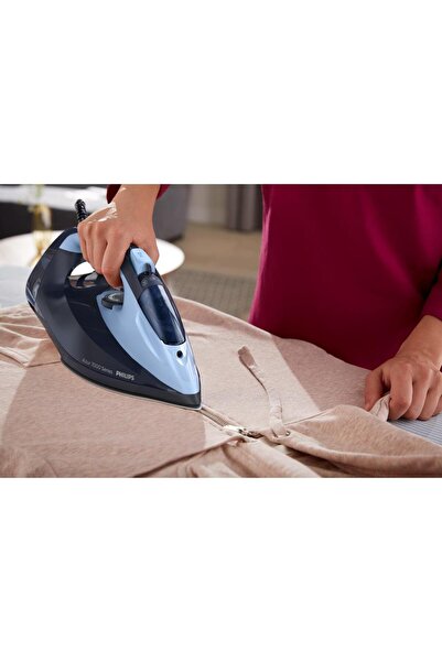 Philips Philips Azur DST7041/20 Iron, 2800W, Continuous steam output of 50g/min, 250g steam boost
