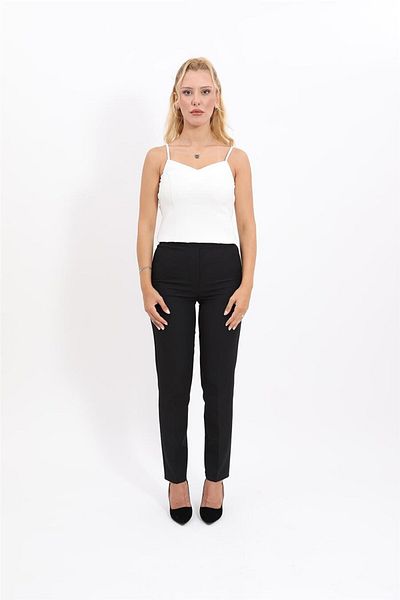 ÖNDER ÖZSOY Plus Size Elastic Waist Zippered Pipe Leg Trousers - Black