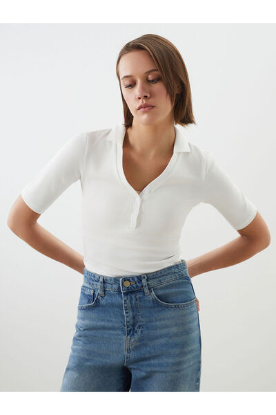 LC Waikiki Body de damă texturat cu guler polo Özmarka, sezon nou