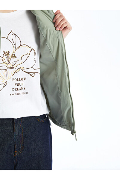 LC Waikiki İzr Yeni Sezon Dik Yaka Kadın Şişme Yelek